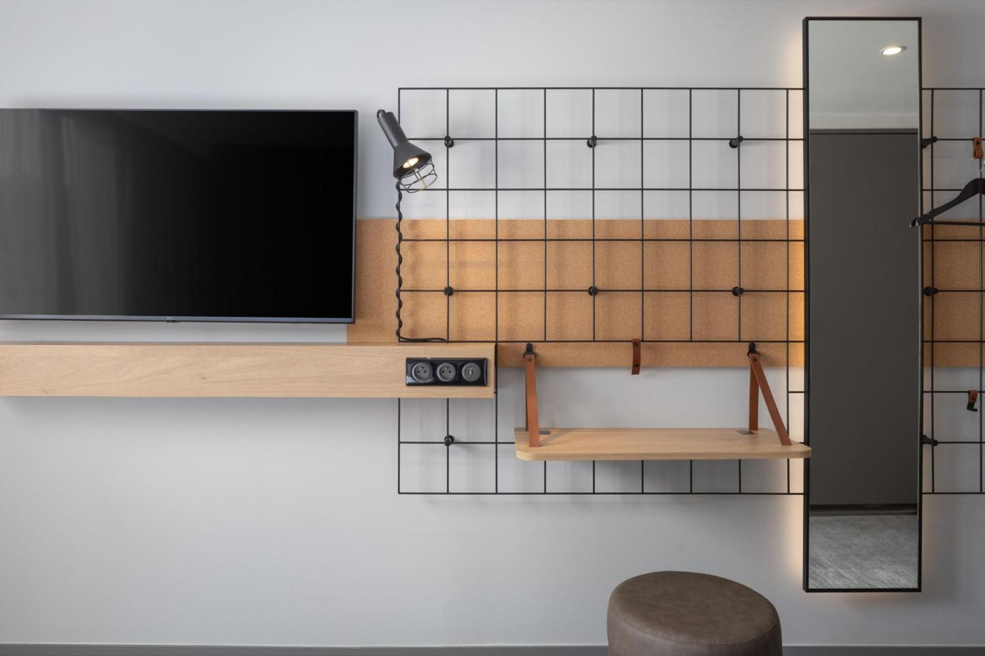 Moxy Paris Кламар Экстерьер фото
